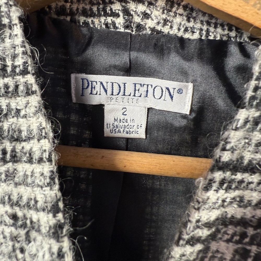 Pendleton Virgin Wool Blend 4 Button Tweed Jacket… - image 3